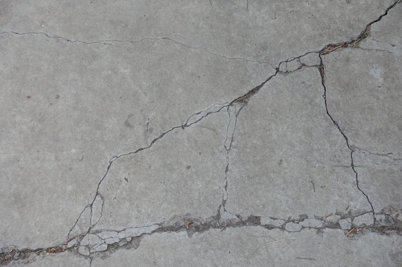 Cracked Concrete Repair in Des Moines, IA